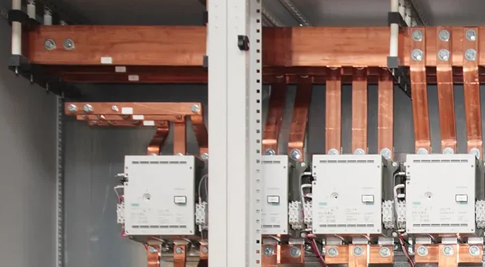 شینه در تابلوهای برق صنعتی Busbar in Industrial Electrical Panels
