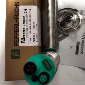 سنسور التراسونیک UC2000-30GM-IUR2-V15 برند پپرل فوکس PEPPERL-FUCHS